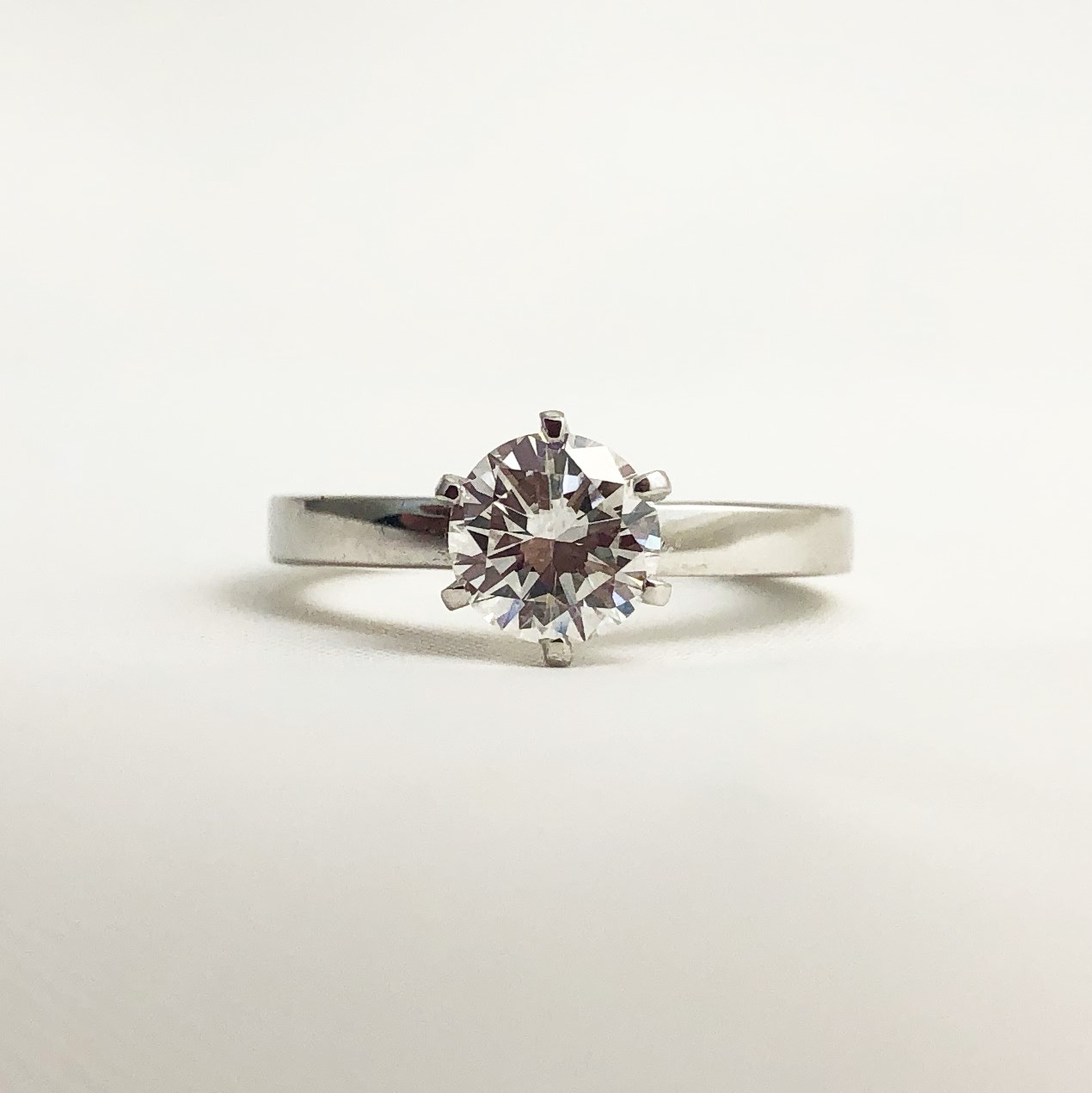 ダイヤモンドリング（婚約指輪）のリフォーム、リモデル